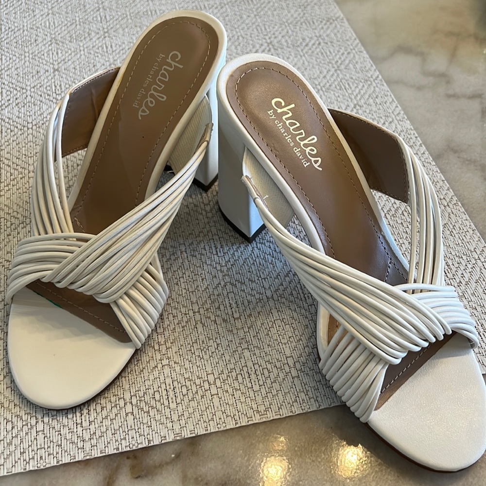 Charles by Charles David white heel sandal knotted front detail